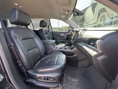 Used 2019 Chevrolet Traverse LT w/ LT Premium Package AWD/4WD image 20