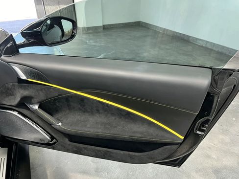 Used 2023 Ferrari Roma RWD image 19