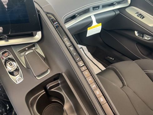 Used 2025 Chevrolet Corvette Stingray Coupe w/ 1LT image 23