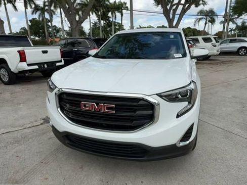 Used 2018 GMC Terrain SLE image 3