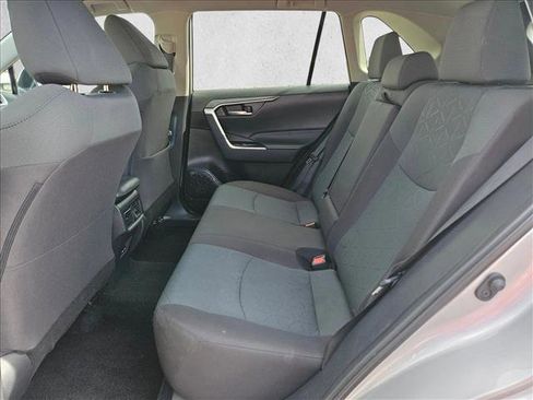 Used 2024 Toyota RAV4 XLE FWD image 23