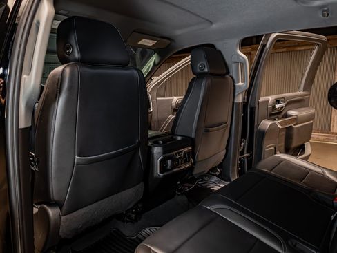 Used 2021 Chevrolet Silverado 2500 LTZ w/ LTZ Plus Package image 24