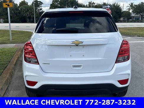 Certified 2022 Chevrolet Trax LS w/ Tint and Cruise Package image 7