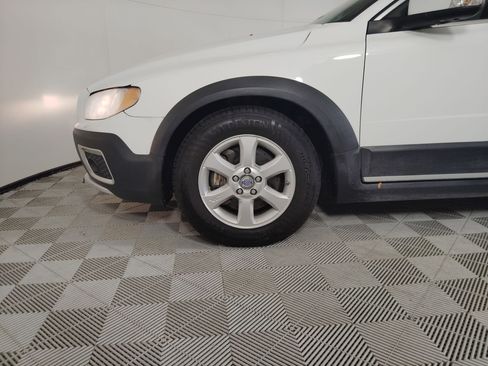 Used 2010 Volvo XC70 3.2 image 28