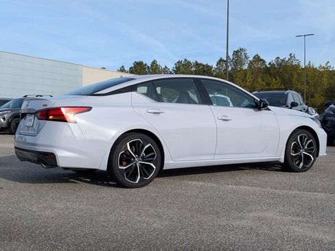 Used 2024 Nissan Altima 2.5 SR image 4
