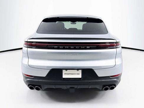 Certified 2026 Porsche Cayenne Coupe AWD/4WD image 10