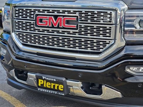 Used 2018 GMC Sierra 1500 Denali AWD/4WD image 9