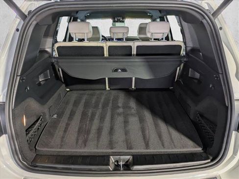 Certified 2025 Mercedes-Benz GLB 250 image 10