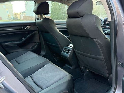 Used 2018 Honda Accord EX image 15