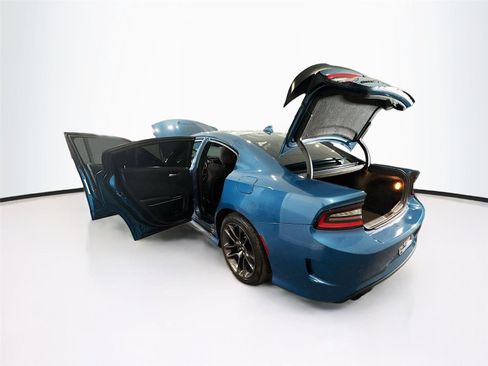 Used 2022 Dodge Charger Scat Pack RWD image 38