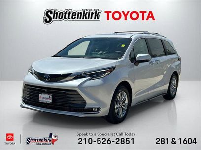 Certified 2024 Toyota Sienna Platinum