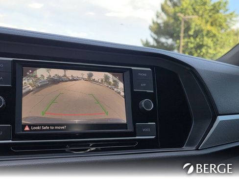 Used 2021 Volkswagen Jetta R-Line image 18