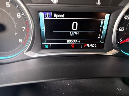 Used 2018 Chevrolet Traverse LT FWD image 28