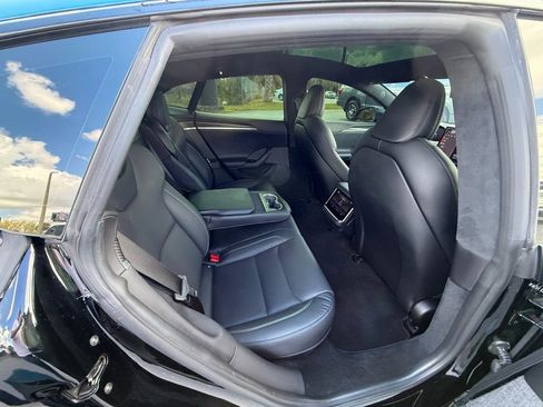 Used 2022 Tesla Model S Plaid image 29