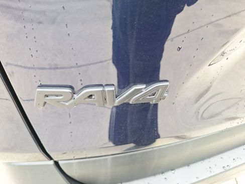Used 2025 Toyota RAV4 XLE w/ Convenience Package FWD image 13