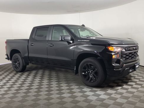 New 2026 Chevrolet Silverado 1500 Custom image 2