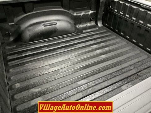 Used 2019 RAM 1500 Laramie image 37