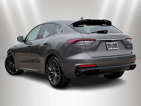 Used 2022 Maserati Levante Modena AWD/4WD image 4