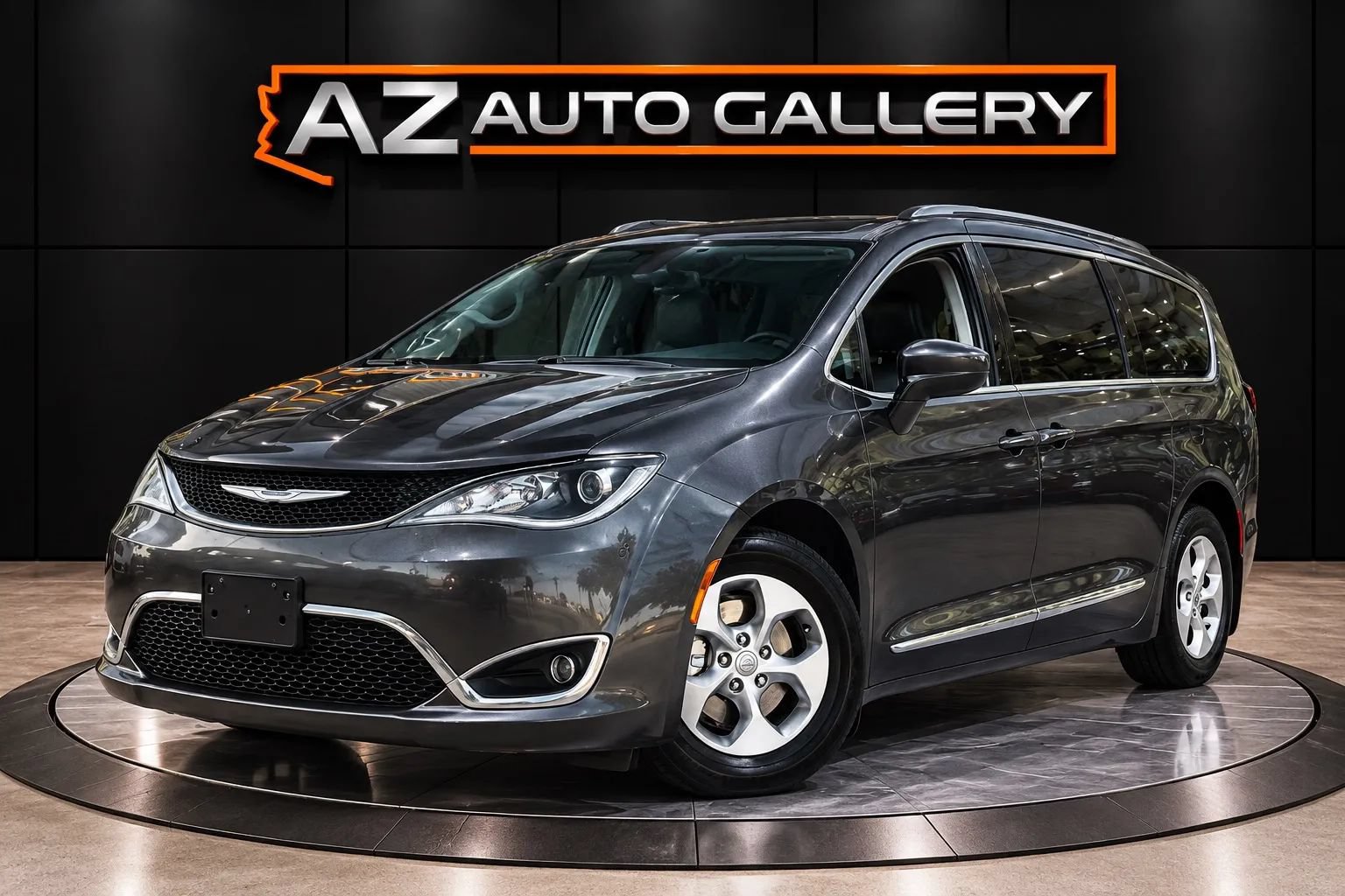 Used 2017 Chrysler Pacifica Touring-L Plus FWD image 1