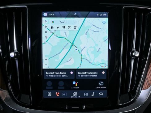 Certified 2025 Volvo S60 T8 Ultra AWD/4WD image 17