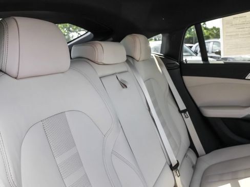 Used 2022 BMW X6 xDrive40i w/ M Sport Package AWD/4WD image 40