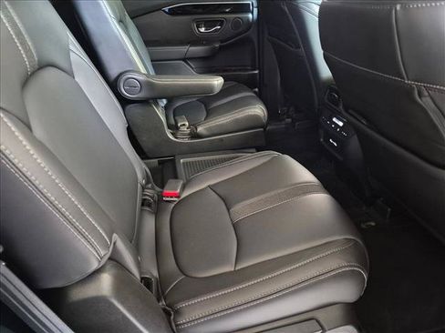 Used 2023 Honda Pilot EX-L image 19