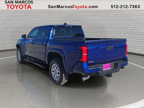 Used 2025 Toyota Tacoma SR5 image 7