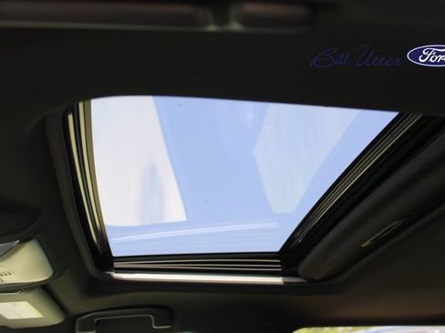 Used 2022 Toyota RAV4 XSE image 16