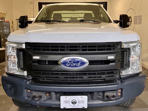Used 2017 Ford F350 XL image 9