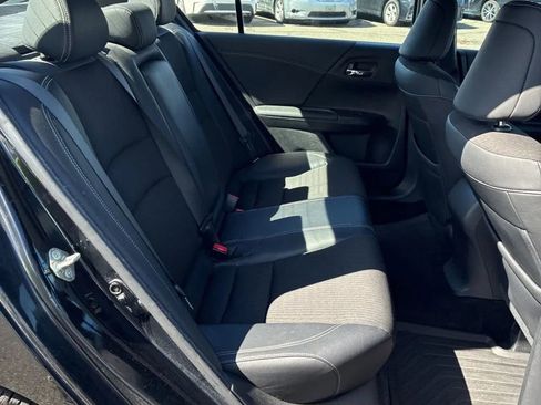Used 2017 Honda Accord Sport image 23