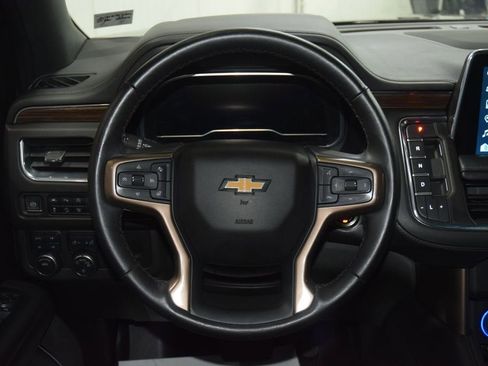 Used 2023 Chevrolet Suburban High Country AWD/4WD image 33