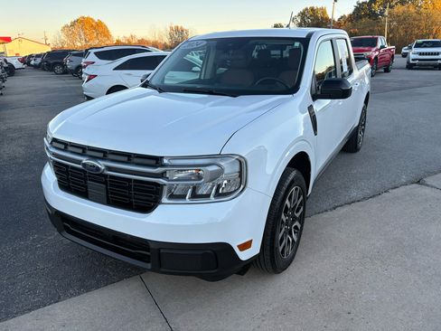 Used 2024 Ford Maverick Lariat image 7