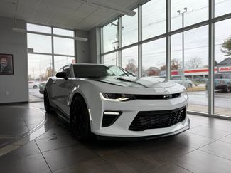 Used 2018 Chevrolet Camaro SS video 2