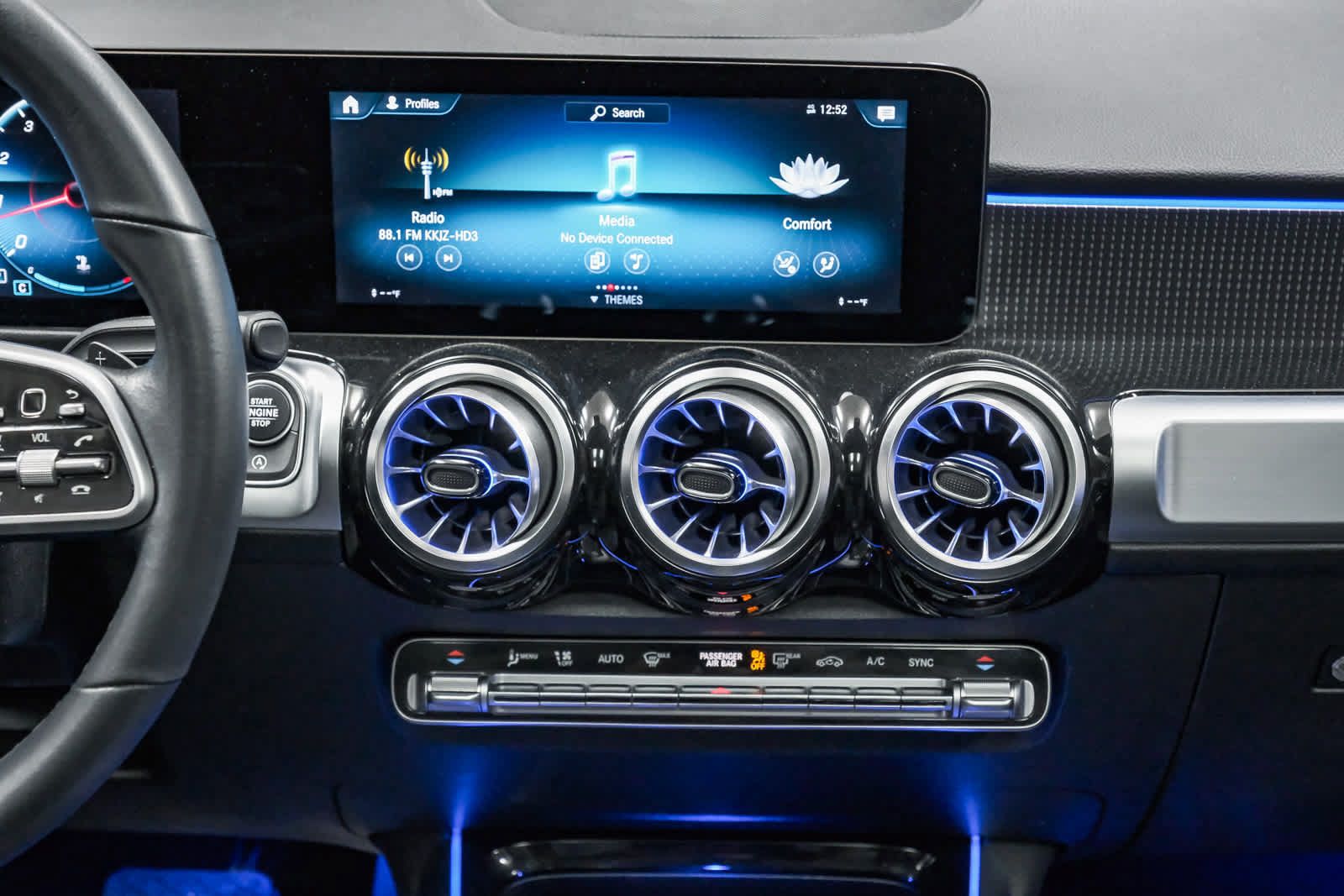 Used 2022 Mercedes-Benz GLB 250 image 16