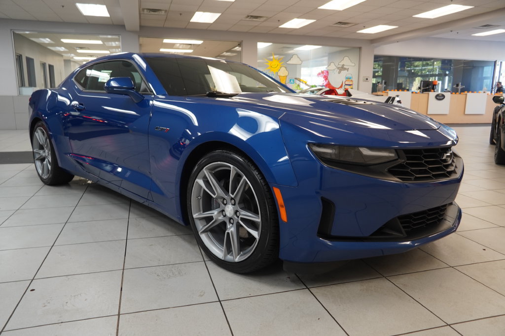 Used 2021 Chevrolet Camaro LT RWD image 13