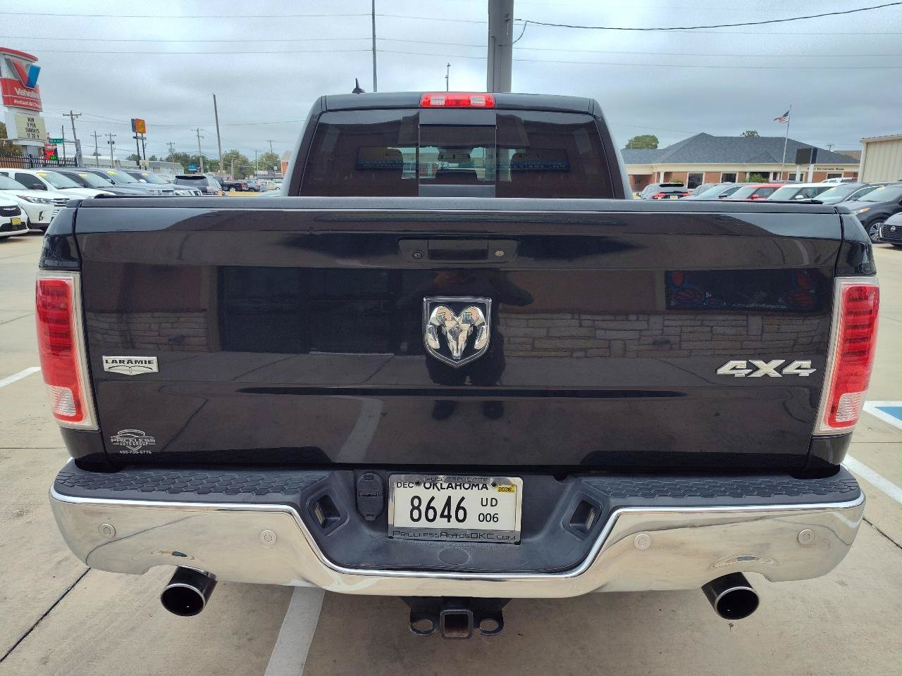 Used 2017 RAM 1500 Laramie w/ Convenience Group AWD/4WD image 5