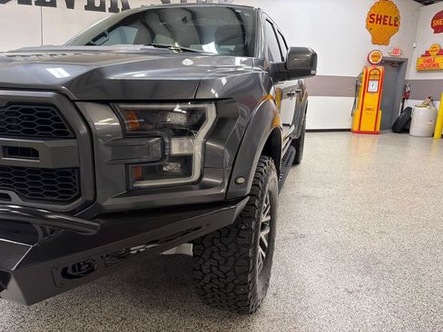 Used 2018 Ford F150 Raptor w/ Equipment Group 802A Luxury AWD/4WD image 12