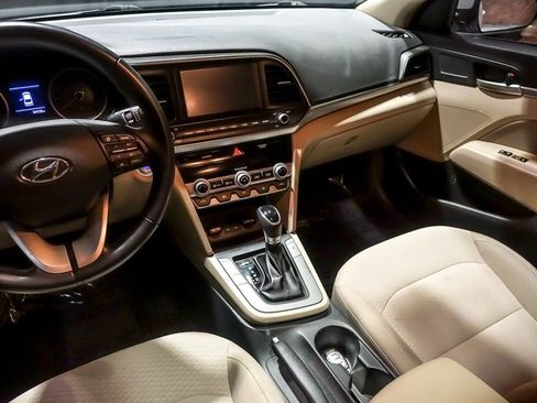 Used 2020 Hyundai Elantra Value Edition w/ Cargo Package (C1) image 18