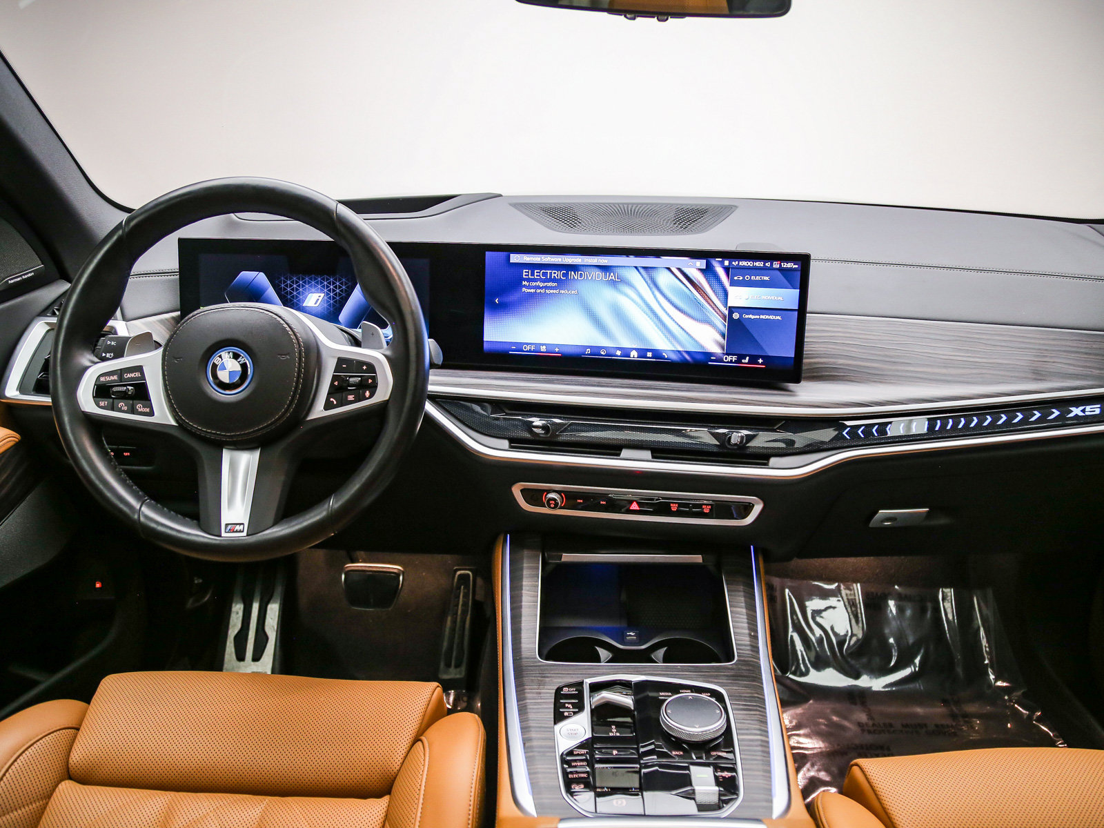 Certified 2024 BMW X5 xDrive50e w/ M Sport Package AWD/4WD image 13