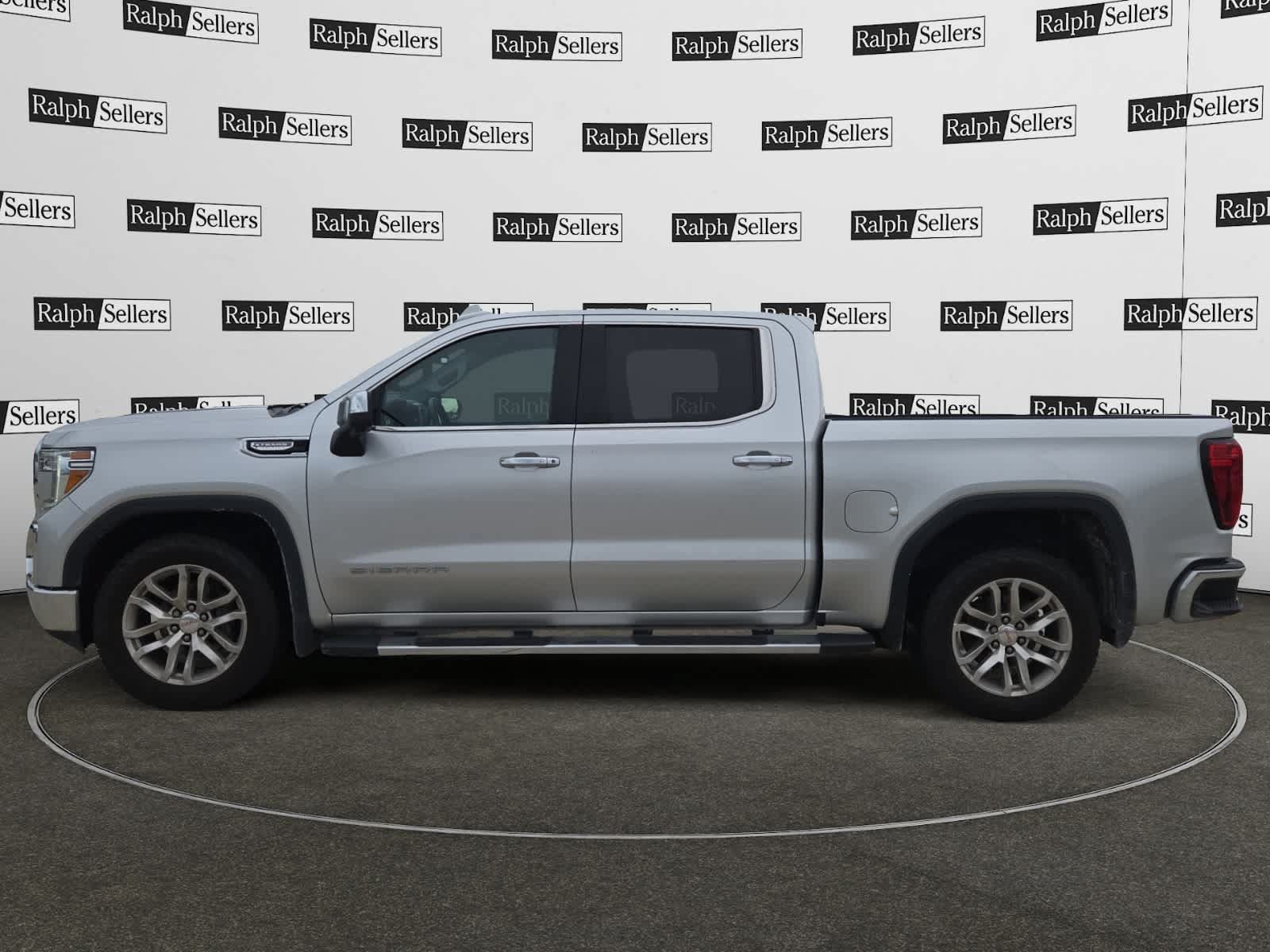 Used 2022 GMC Sierra 1500 SLT RWD image 3
