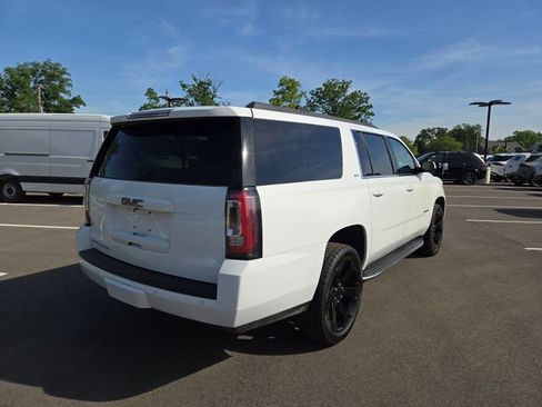 Used 2020 GMC Yukon XL SLT AWD/4WD image 3