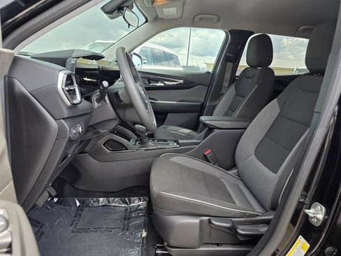 Used 2025 Chevrolet TrailBlazer LT AWD/4WD image 13