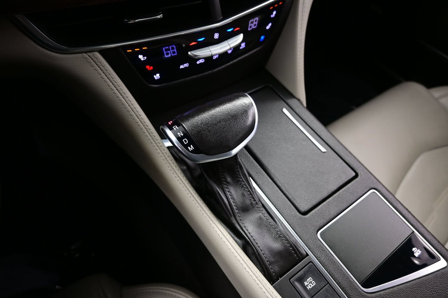 Used 2018 Cadillac CT6 Luxury AWD/4WD image 21