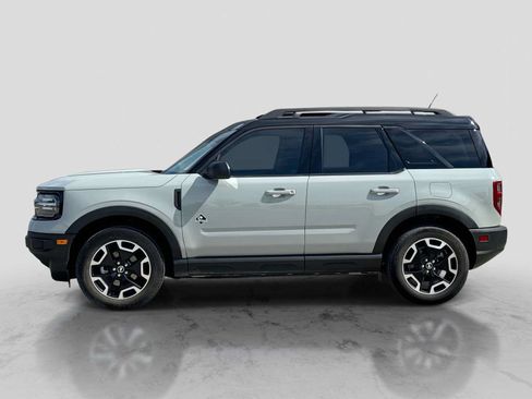 Used 2024 Ford Bronco Sport Outer Banks AWD/4WD image 3
