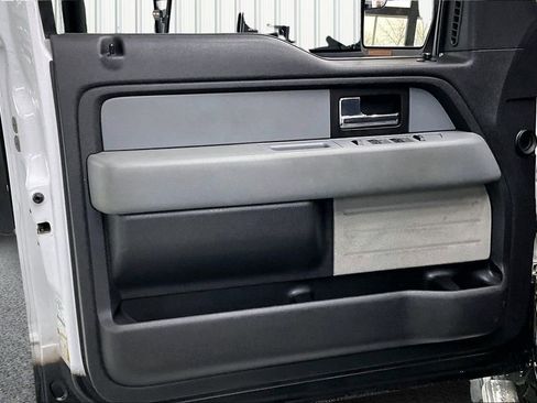 Used 2013 Ford F150 XLT w/ Mid Equipment Group AWD/4WD image 19