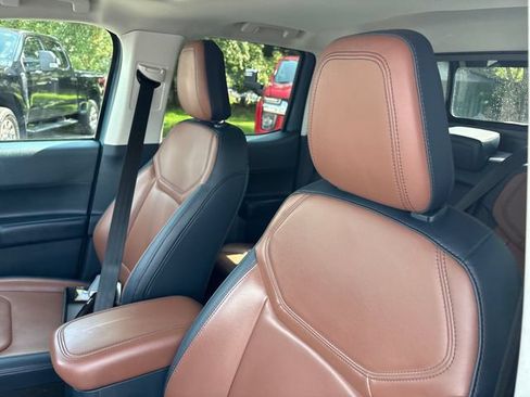 Used 2022 Ford Maverick Lariat w/ Lariat Luxury Package FWD image 9