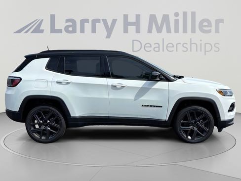 New 2026 Jeep Compass Limited AWD/4WD image 7