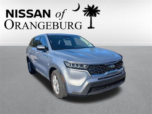 Used 2021 Kia Sorento LX image 1