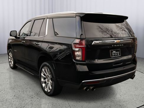 Used 2021 Chevrolet Tahoe Premier w/ Premium Package image 21