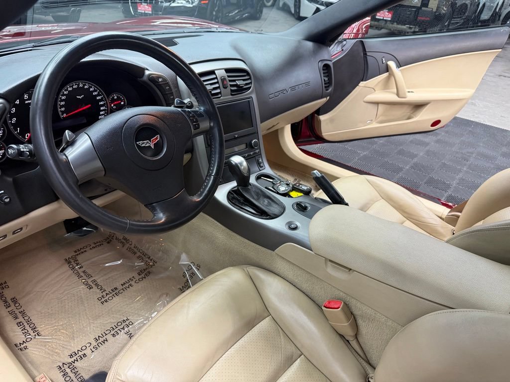 Used 2007 Chevrolet Corvette Coupe w/ Preferred Equipment Group RWD image 29